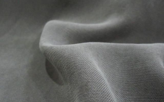 聚酯纤维和涂层面料的衣服怎样清洗